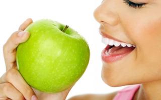  Ăn một trái táo xanh mỗi ngày bạn sẽ trẻ và đẹp hơn, khuyến cáo bất ngờ từ chuyên gia