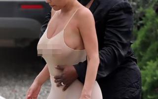 Vợ Kanye West có nguy cơ bị phạt vì mặc áo ngực ra đường